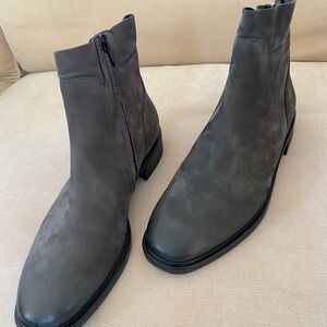 Paul Green Women’s Tamara Charcoal Nubuck Booties UK sz 3= US sz 5.5